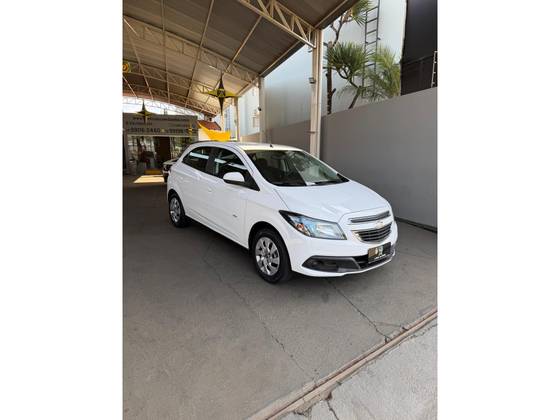 CHEVROLET ONIX 1.4 MPFI LT 8V FLEX 4P MANUAL